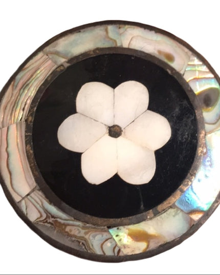 Vintage silver Alpaca mexico flower brooch round