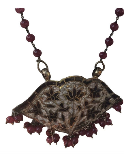 Vintage enamel and glass bead necklace