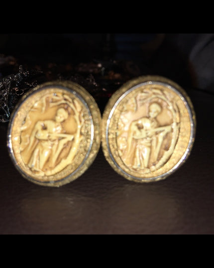 Vintage gold tone Japanese satar clip on earrings