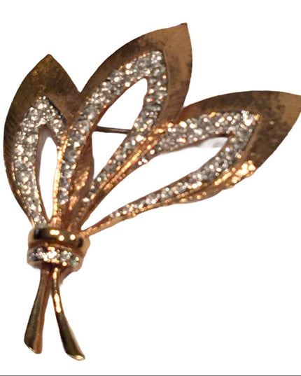 Vintage gold Rhinestone fancy brooch