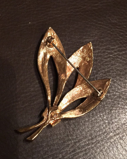 Vintage gold Rhinestone fancy brooch