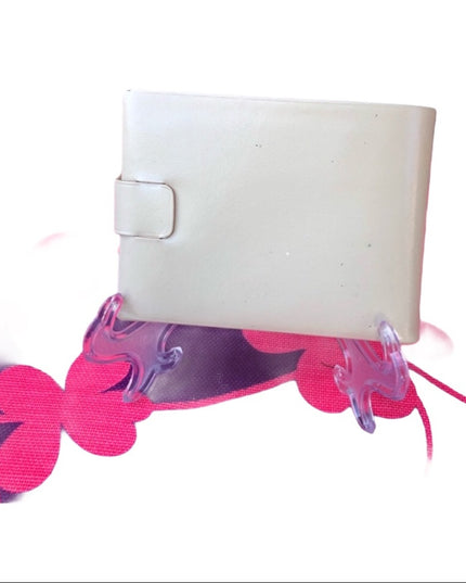 Vintage 1970s lady Buxton leather billfold wallet white