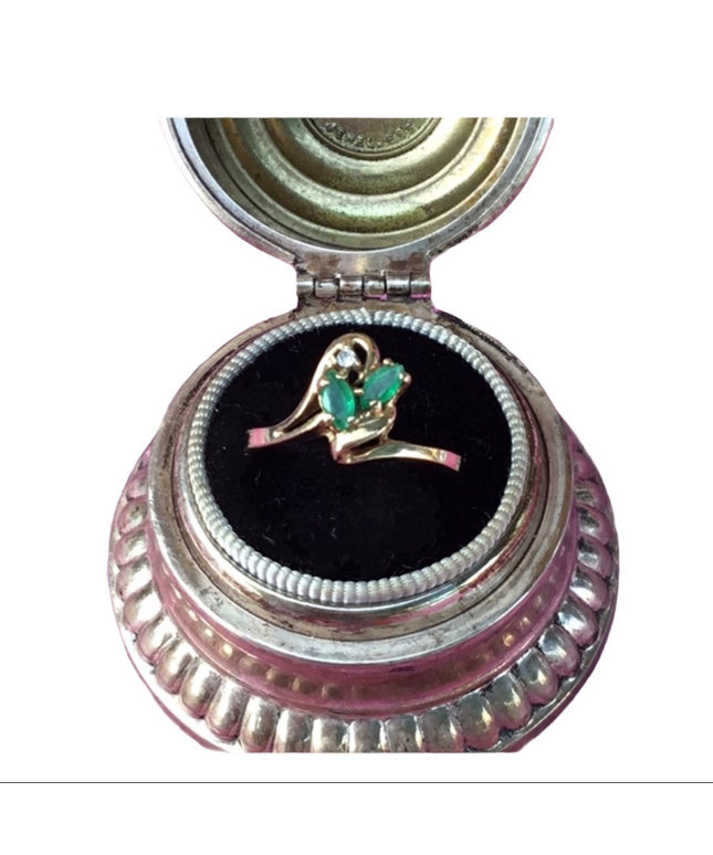 Vintage 10k gold diamond & emerald ring Sz 6.5