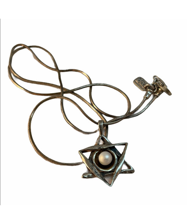 Sterling silver 6 point star on sterling chain with pearl