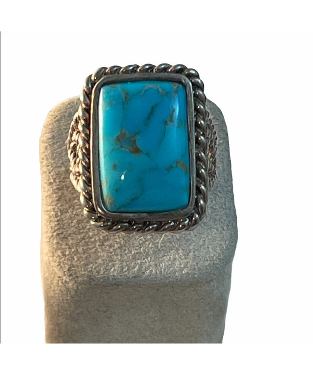 Vintage Designer sterling silver Lg ring Turquoise