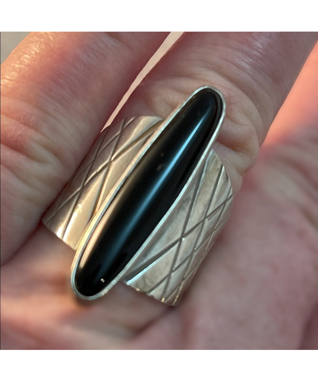 Vintage Sterling oblong black onyx ring etched