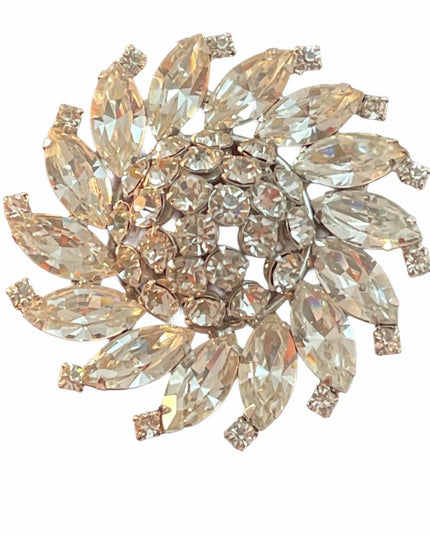 Stunning VTG c1950s Crystal unmarked brooch