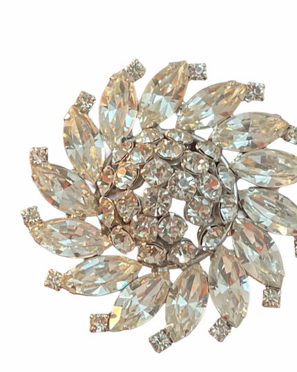 Stunning VTG c1950s Crystal unmarked brooch
