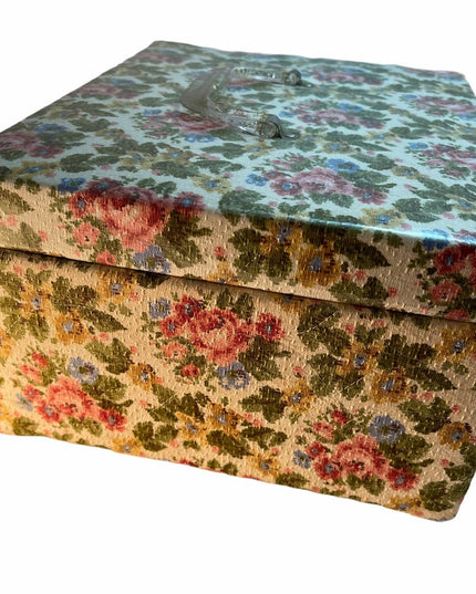 Vintage MC Fabric covered flower sewing box 🌺