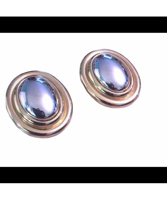 Vintage Liz Claiborne Clip on gold tone earrings