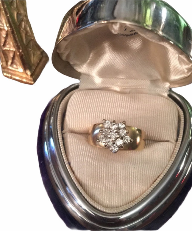 14k Gold Diamond cluster ring w/ appraisal Vintage