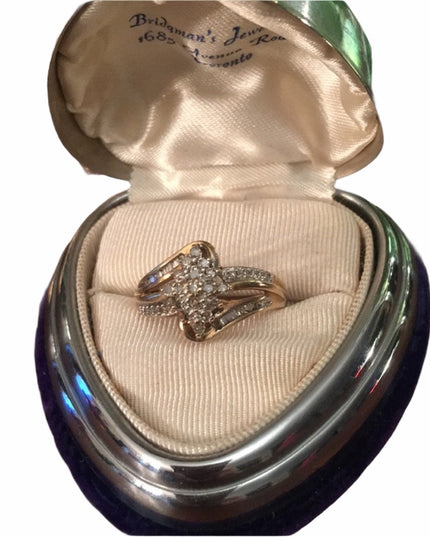10k Gold Vintage diamond cluster ring w- appraisal