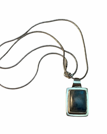 Sterling silver Labadorite pendant on rope chain