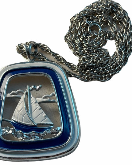 Vintage Sail boat silver tone pendant necklace nautical enamel boat