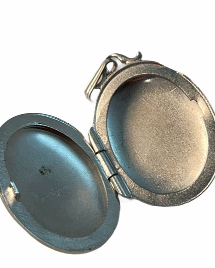 Vintage Sterling silver oval etched locket