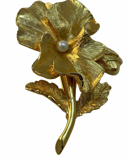 VTG Lot Brooches flower heart santa gold crystal