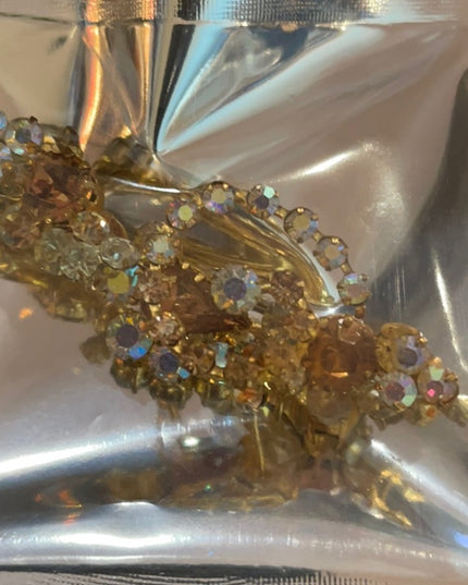 Vintage C1960s Triad crystal brooch
