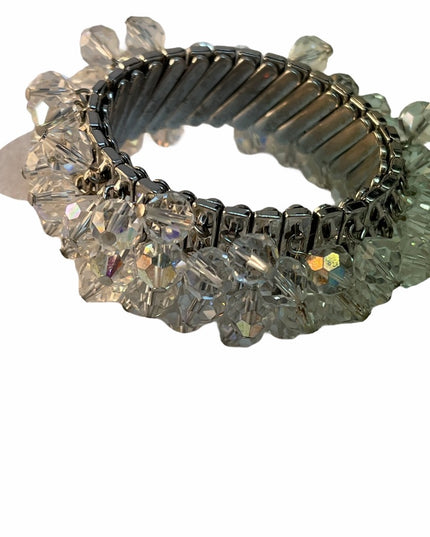 Vintage Silver finish expandible crystal bracelet