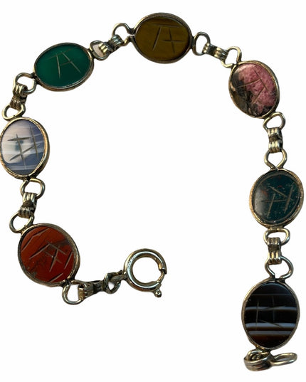 Vintage 12k GF Egyptian revival 1960s Scarab stone link bracelet