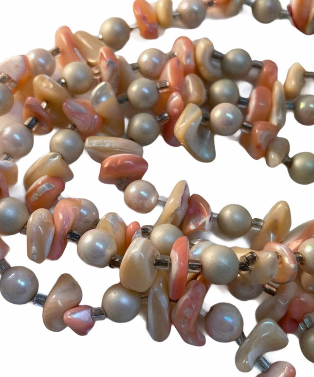 Beautiful 4 strand shell necklace japan vintage