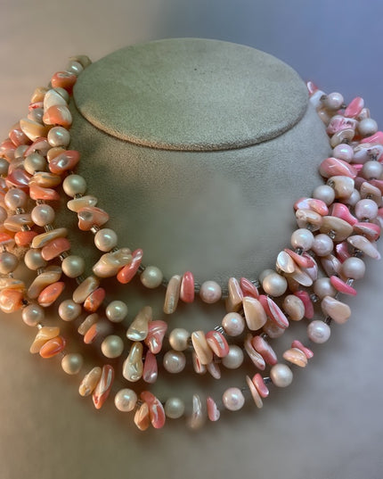 Beautiful 4 strand shell necklace japan vintage