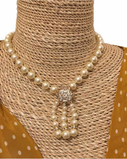 VTG 1980s Faux pearl crystal Necklace gold metal