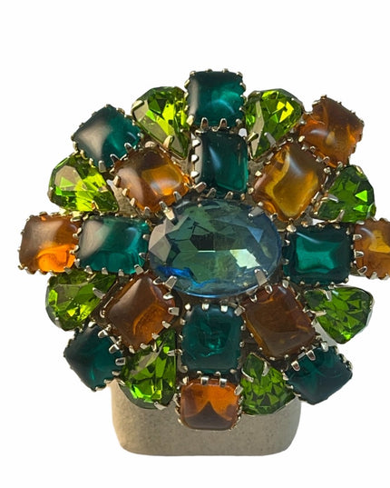 Vintage C1960s Crystal green amber brooch LG Juliana ?