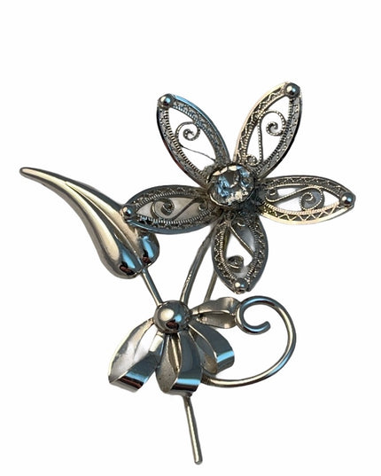 Vintage sterling silver flower brooch