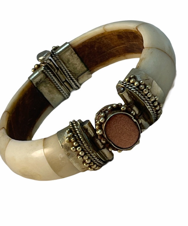 Vintage gold stone & bovine bone Balanesian bangle