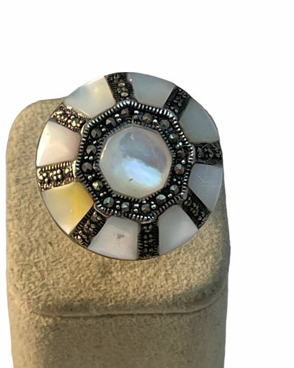 LG MOP Sterling silver fancy ring