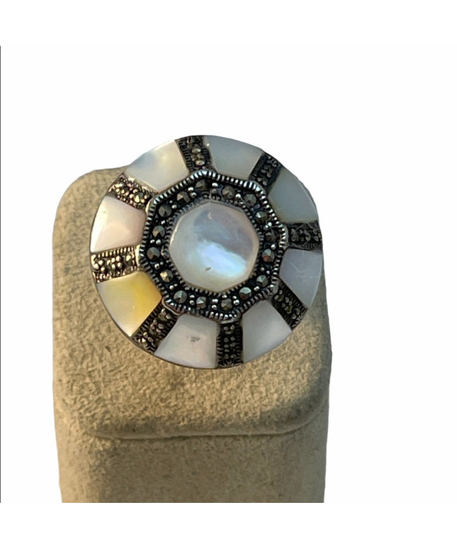 LG MOP Sterling silver fancy ring