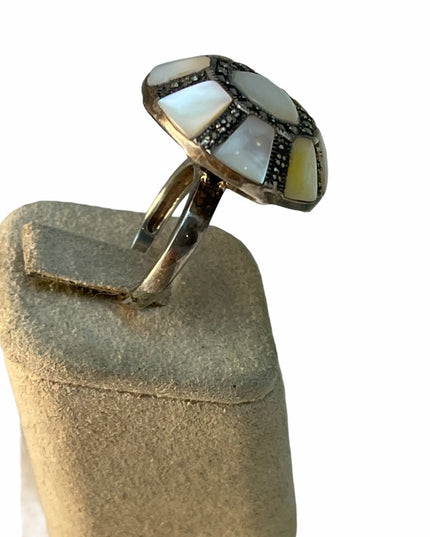 LG MOP Sterling silver fancy ring