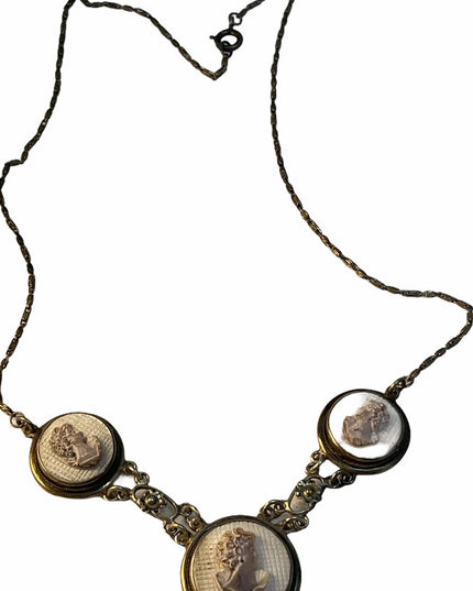 Sterling silver shell Cameo necklace Vintage C1950