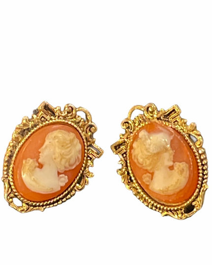 VTG C1980s Resin cameo gold finish earrings