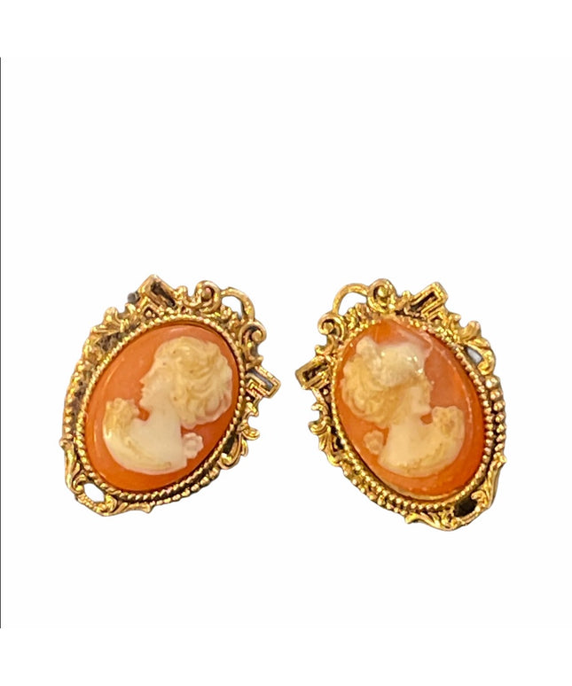 VTG C1980s Resin cameo gold finish earrings