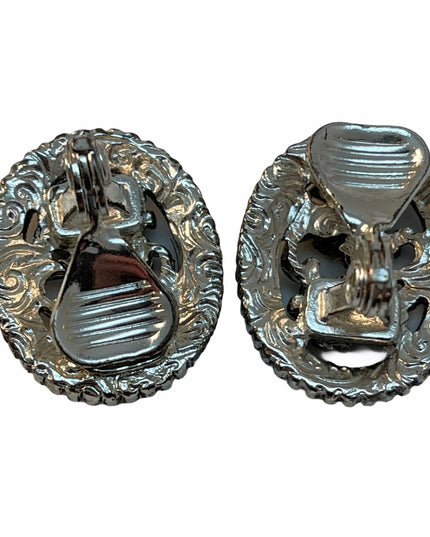 Silver gold tone flower clip on earrings 🌹