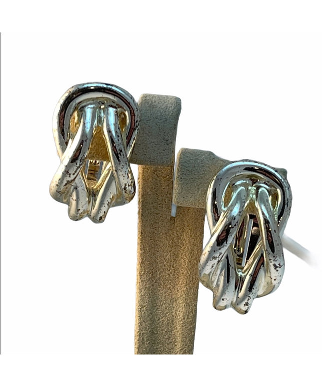 Nina Ricci  Distressed silver sailors knot earring