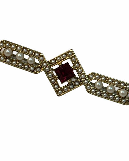 VTG faux pearl bar brooch with red crystal