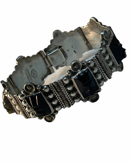 Vintage 1960s Sterling  black onyx Aztec bangle bracelet Mexico