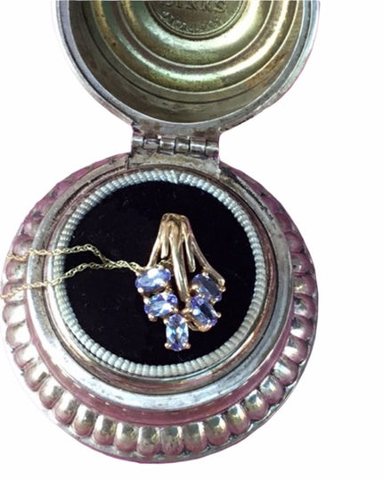 10k solid gold tanzanite stone pendant on 10k gold chain