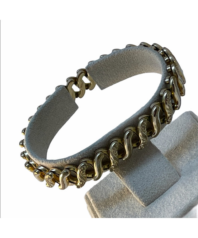 Vintage Gold finish American queen bracelet