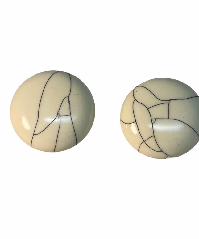 Vintage white crackle fabcy Plastic resin chunky round earrings 1970s