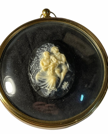 Vintage Peter Bates miniature framed cameo
