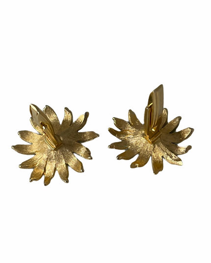 Vintage Marvella Cufflinks daisey New White