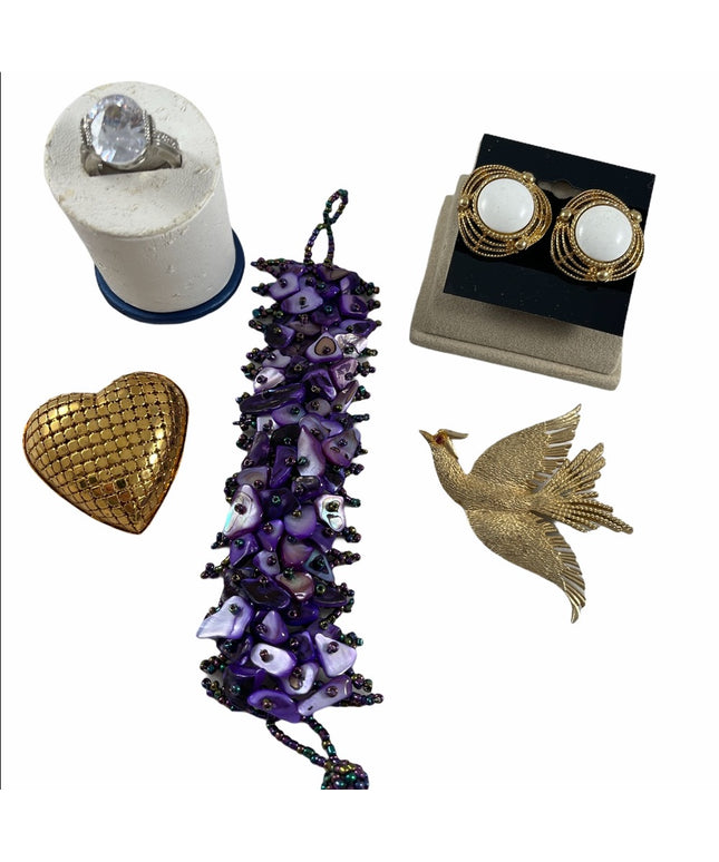 Vintage Jewelry lot Gold shell heart bird earrings