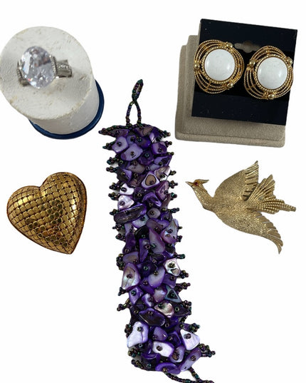 Vintage Jewelry lot Gold shell heart bird earrings