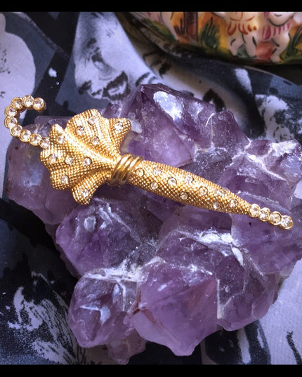 Vintage Gold rhinestone unbrella brooch so…