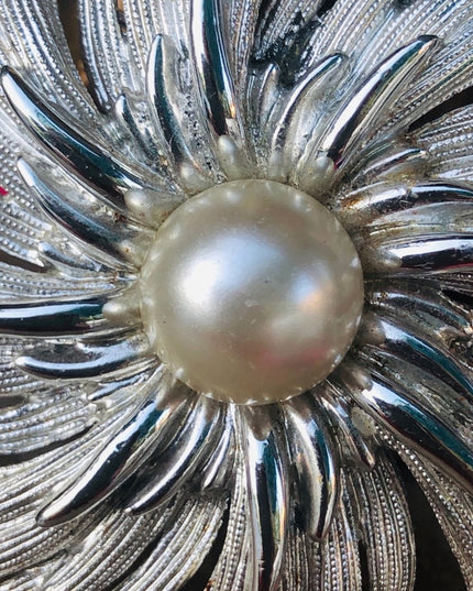 Vintage Sarah Cov Silver faux pearl swirl brooch