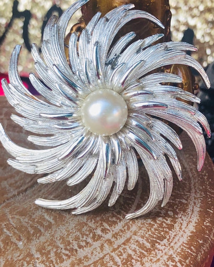 Vintage Sarah Cov Silver faux pearl swirl brooch
