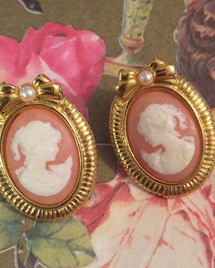 Vintage gold finish cameo faux pearl earrings